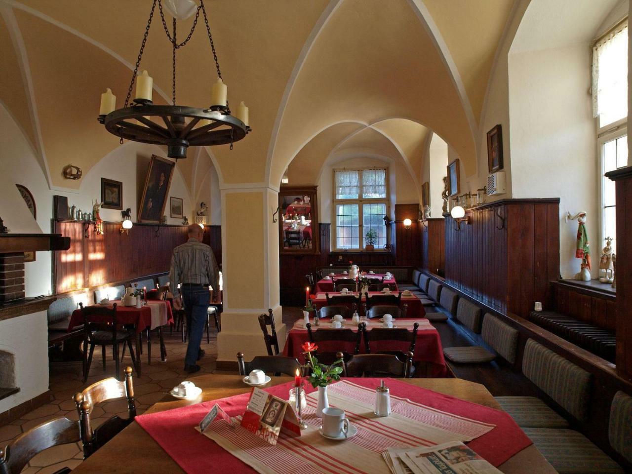 Kloster Seligenporten Hotel Exterior photo